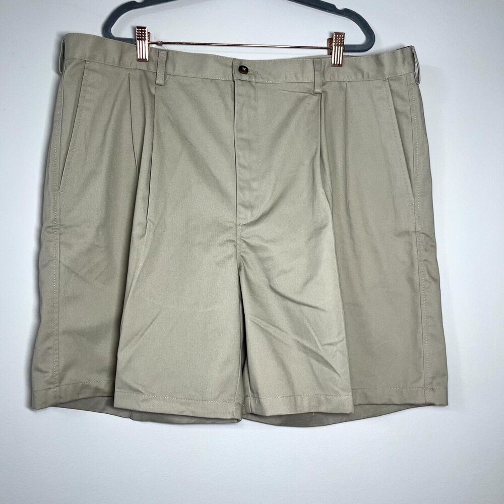 MENS EZ'S HAGGAR PLEATED FRONT GOLF SHORTS KHAKI SIZE 44W NWT
